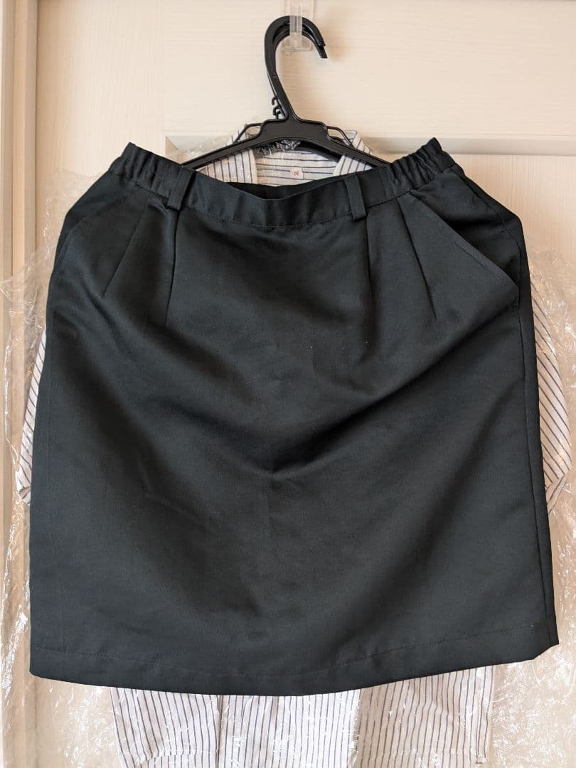 マクドナルド制服2色5点セット2004年〜2007年物 Mサイズ、ネームプレト付