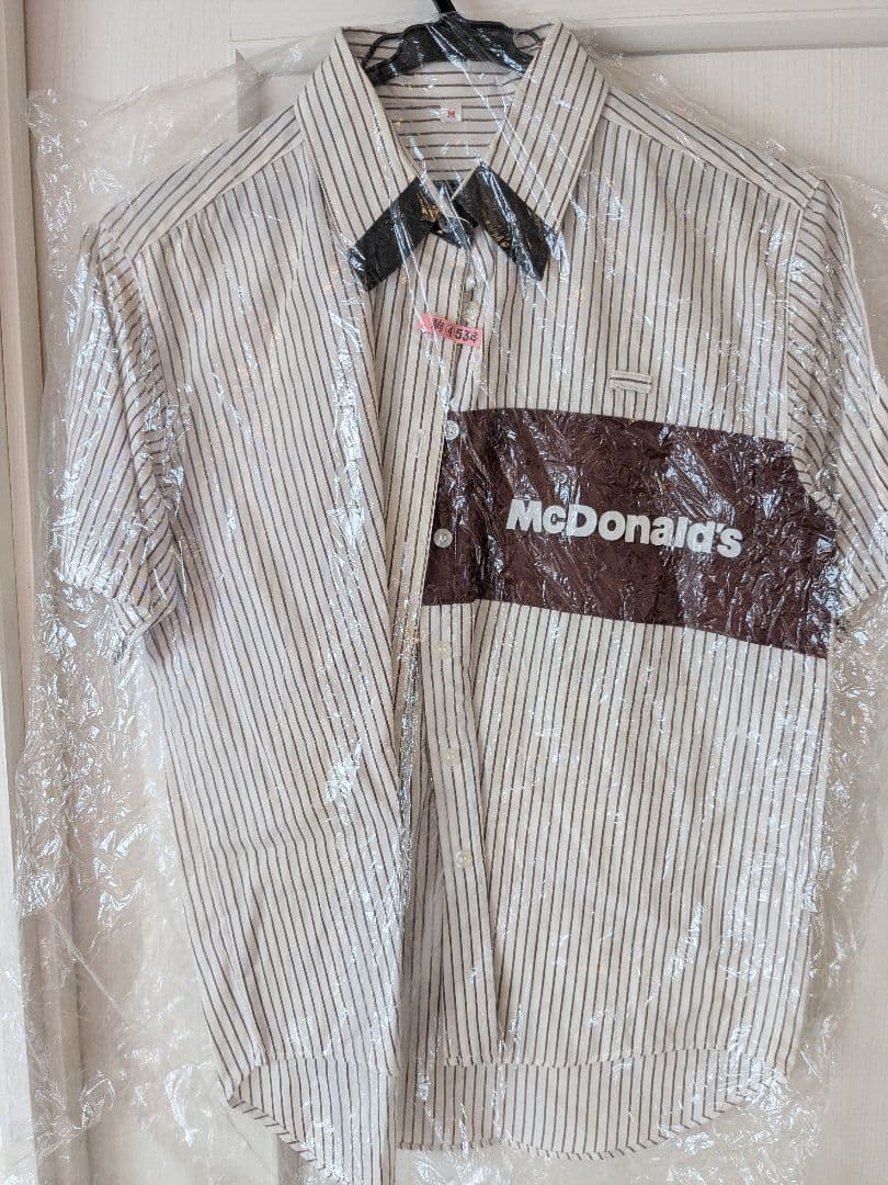 マクドナルド制服2色5点セット2004年〜2007年物 Mサイズ、ネームプレト付