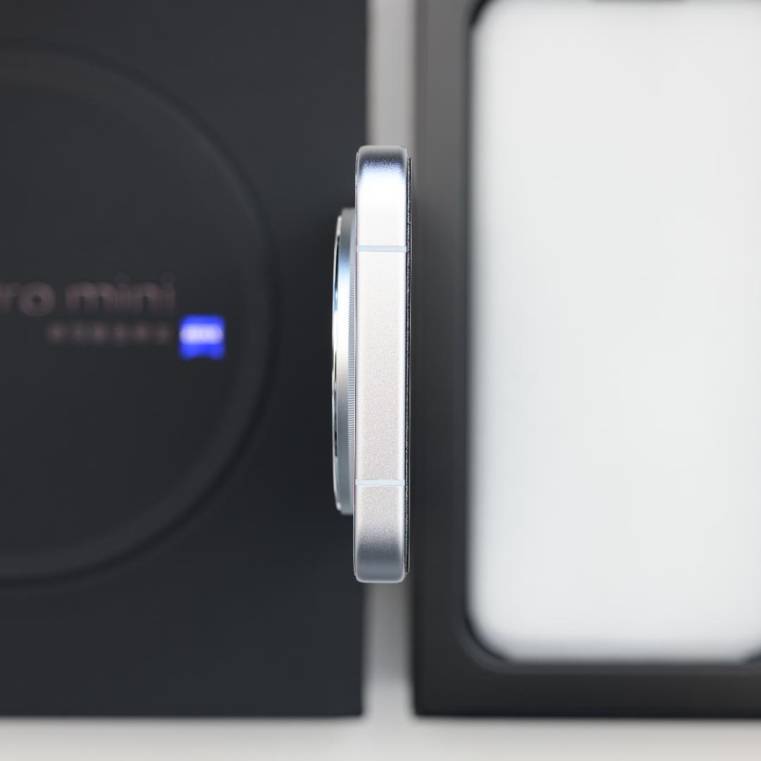 【ほぼ新品】vivo X200 Pro mini ホワイト