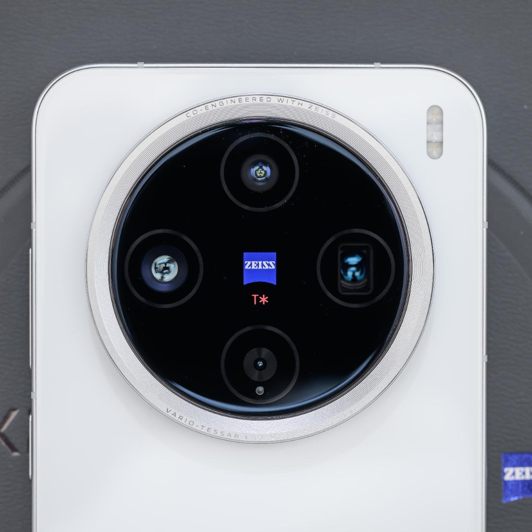 【ほぼ新品】vivo X200 Pro mini ホワイト