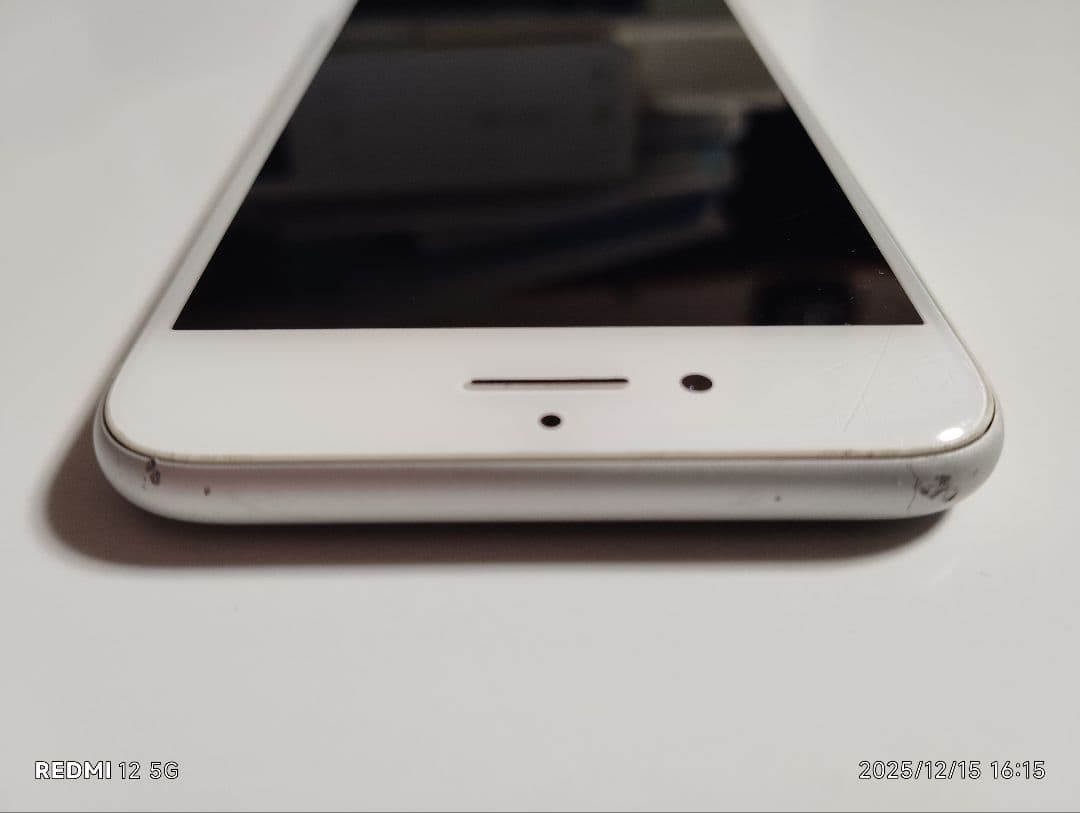 iPhone8 64GB シルバー 本体 SIM有