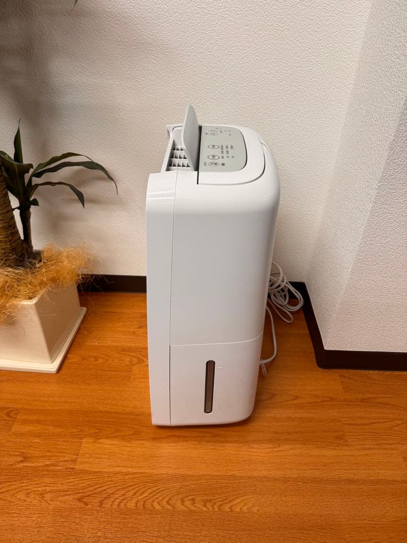 SHARP 除湿機 CV-R71-W 2024年製 清掃済 プラズマクラスター
