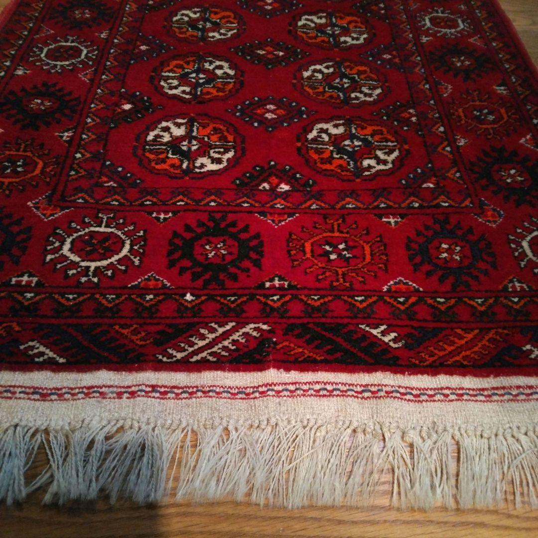 手織りヴィンテージラグ　トライバルラグ　トルクメン絨毯