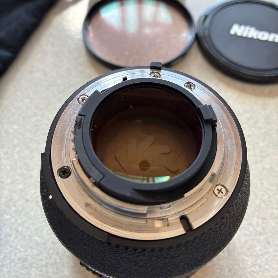 Nikon 85mm f/1.4D レンズ