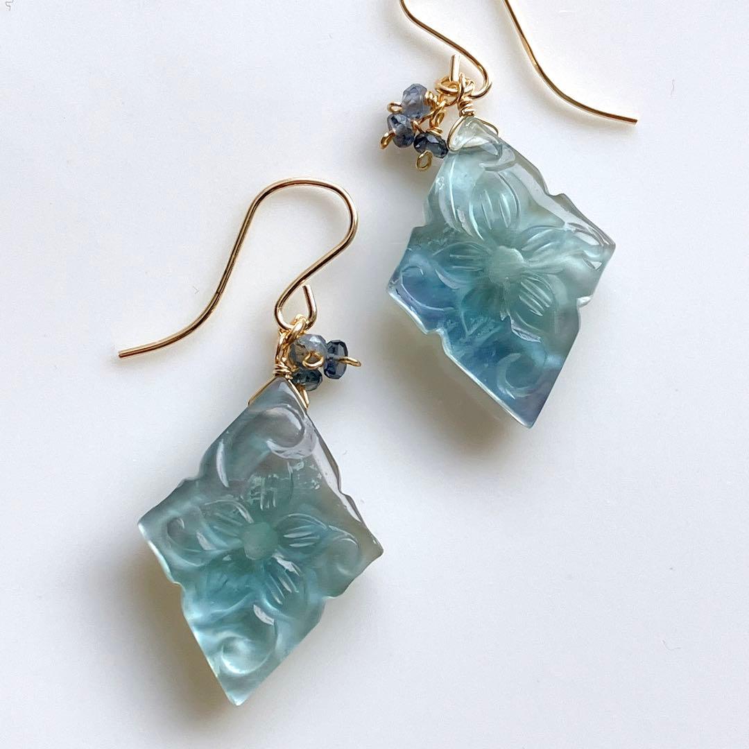 マルモ◆水晶×ピンクゴールド箔トリプレットストーンピアス