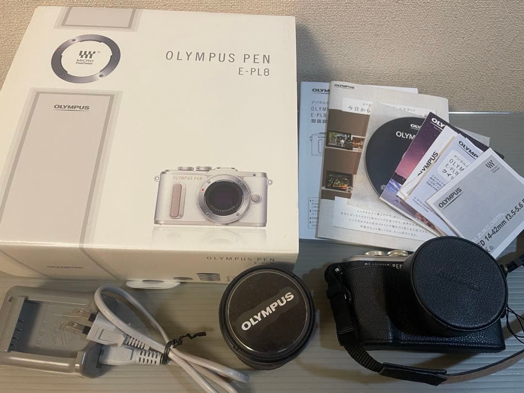 【美品】OLYMPUS PEN E-PL8 ダブルズームキット