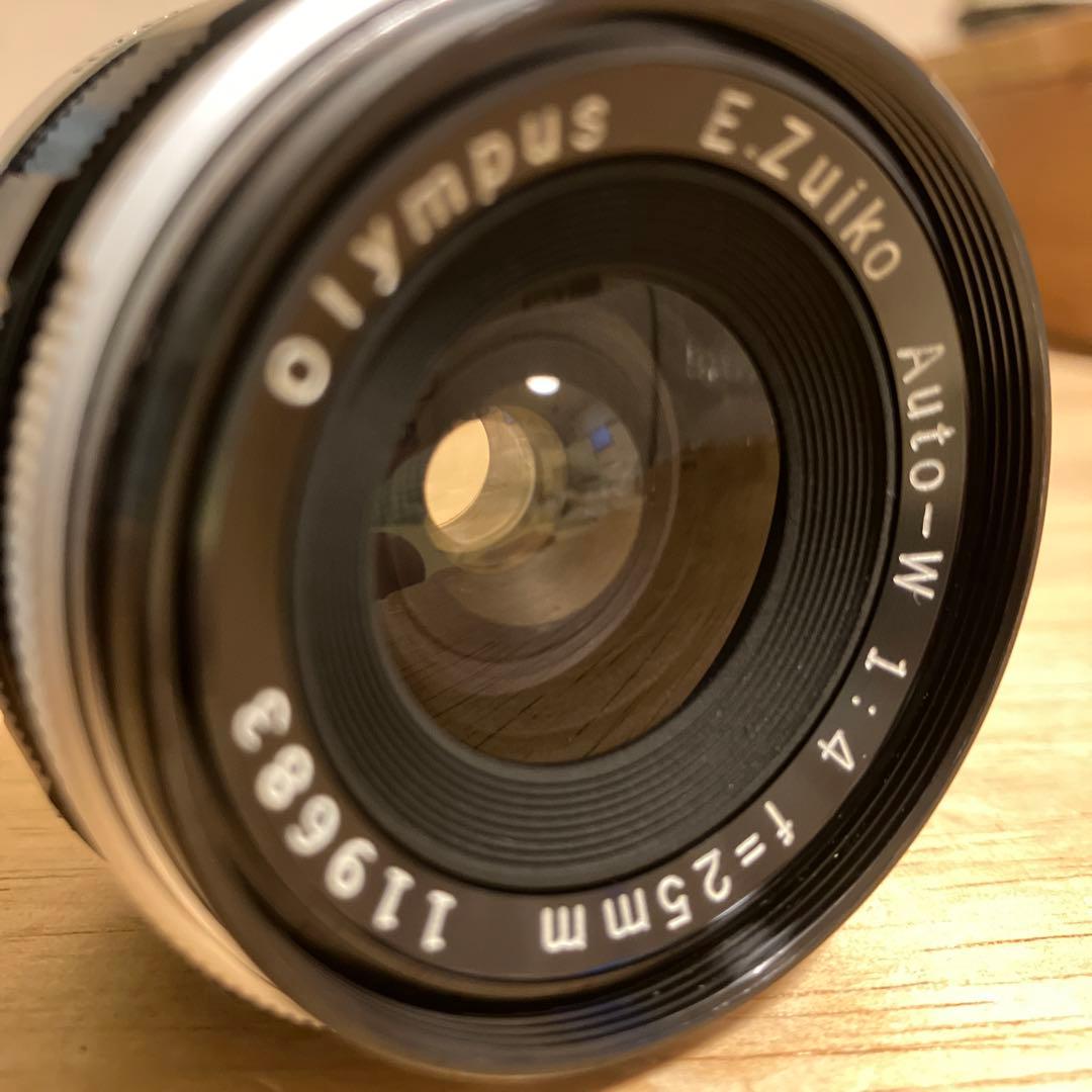 OLYMPUS E.ZUIKO AUTO-W 25mm/f 4 TTLナンバー付
