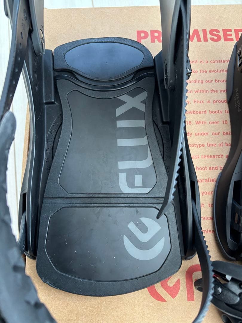 FLUX CV ビンディング ブラック　サイズL