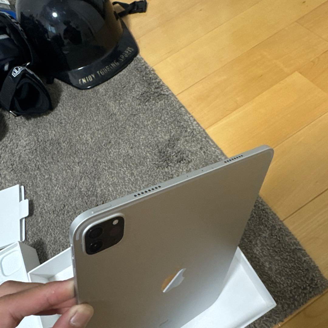 【美品】iPad Pro 11インチ 第3世代 wifiモデル　128gb