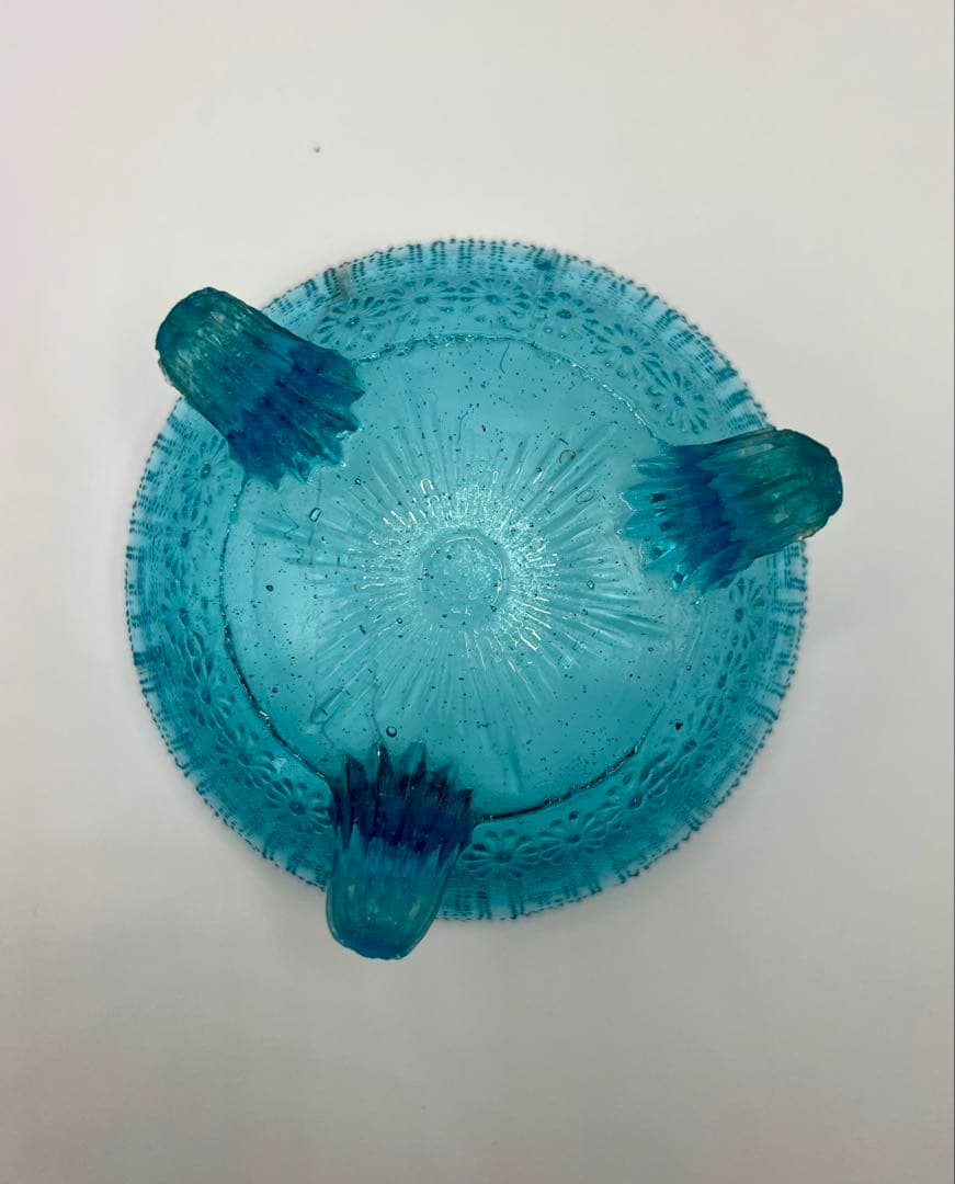 型ガラス蓋物　菓子器　キャンディポット　ボンボニエール　ウランガラス　大正ロマン