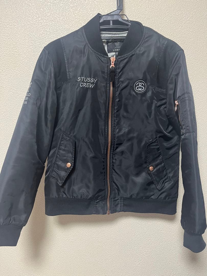 STUSSY WOMEN MA-1 総刺繍