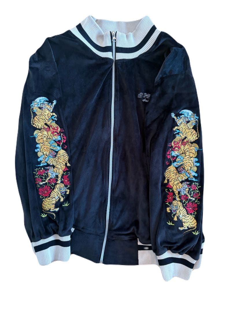 チュウカタベタイ　Tiger track crop jacket ［XL］