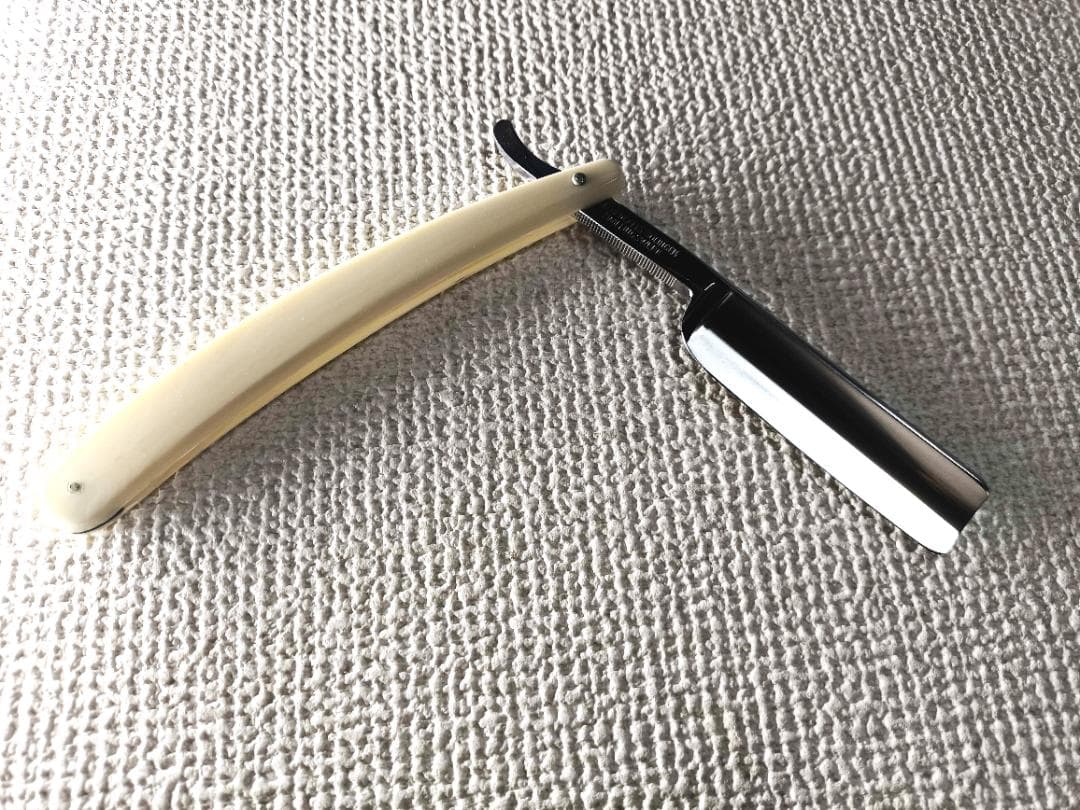 J.A.HENCKELS Friodur 剃刀 ドイツ製 ケース付