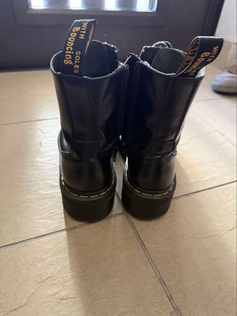 ドクターマーチン　Dr.Martens JADON 25 厚底