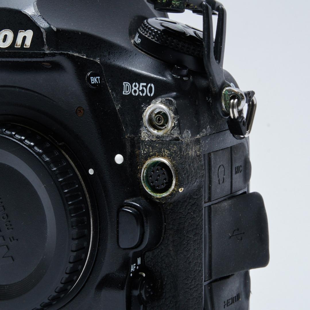 Nikon D850 デジタル一眼レフカメラ バッテリー1個付