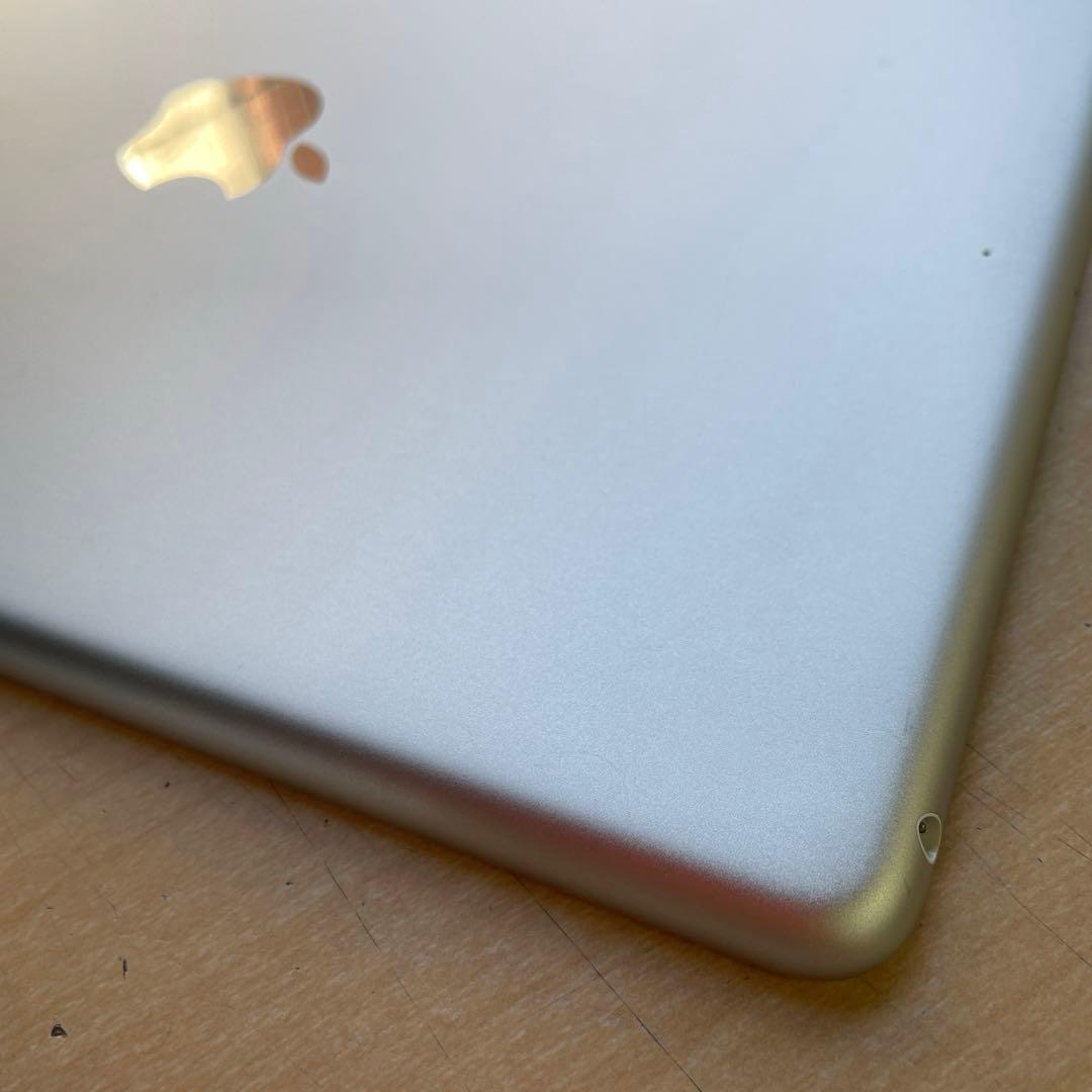 iPad 第6世代　A1893　Wi-Fiモデル　シルバー　32GB 美品　#7