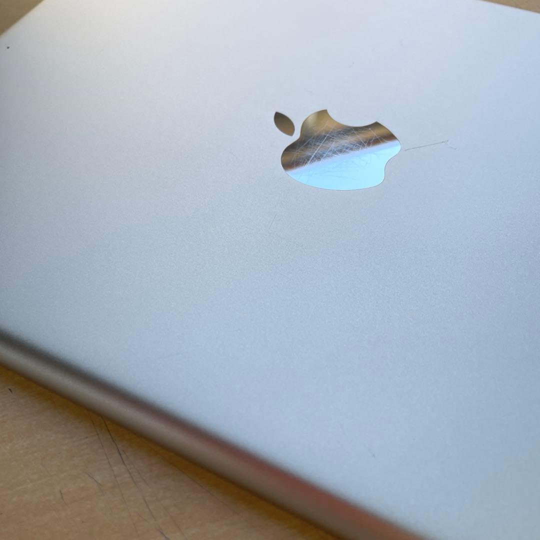 iPad 第6世代　A1893　Wi-Fiモデル　シルバー　32GB 美品　#7