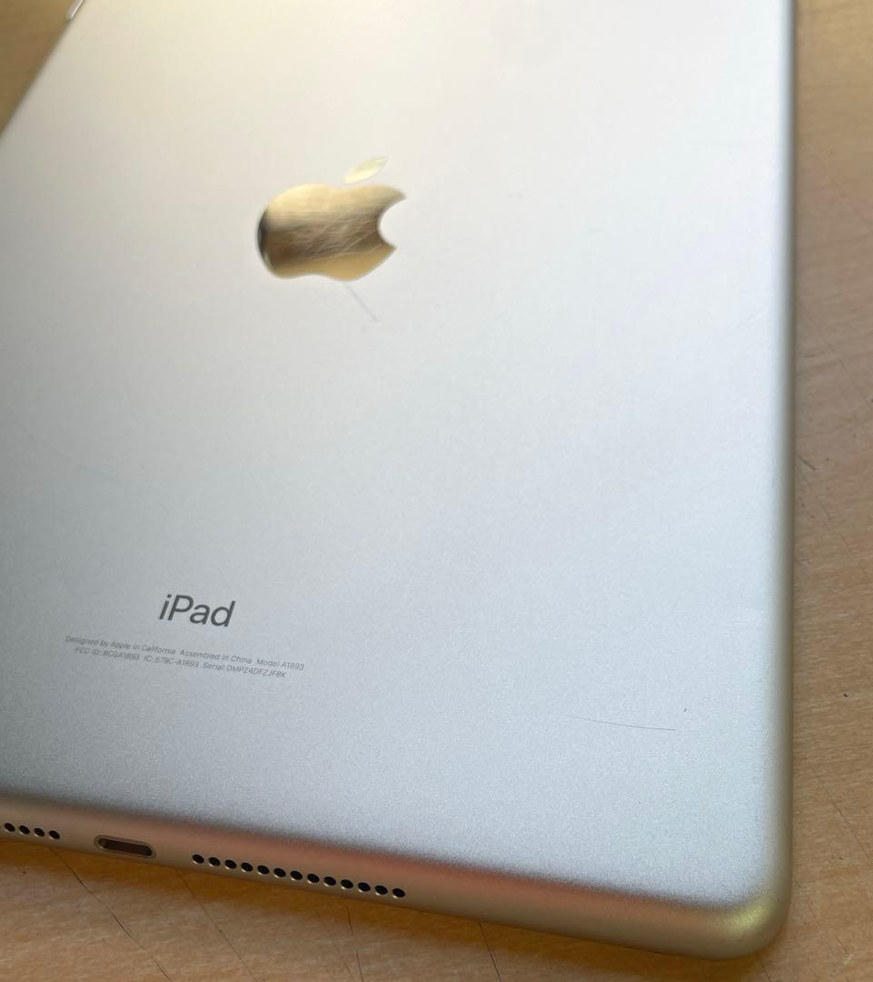 iPad 第6世代　A1893　Wi-Fiモデル　シルバー　32GB 美品　#7