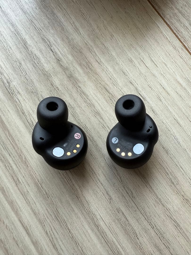 【美品】SONY WF-1000XM4 ワイヤレスイヤホン ブラック 1ヶ月使用