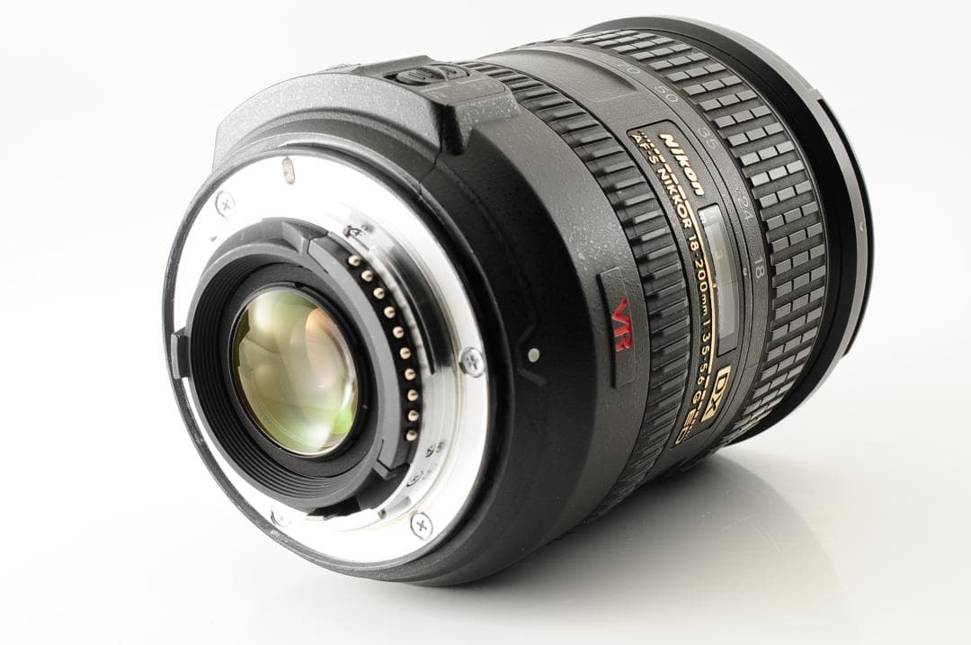ニコンDX AF-S NIKKOR 18-200mm F3.5-5.6ED VR