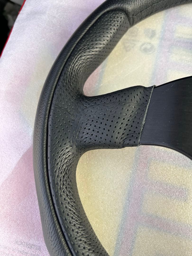 momo ステアリング TEAM 300