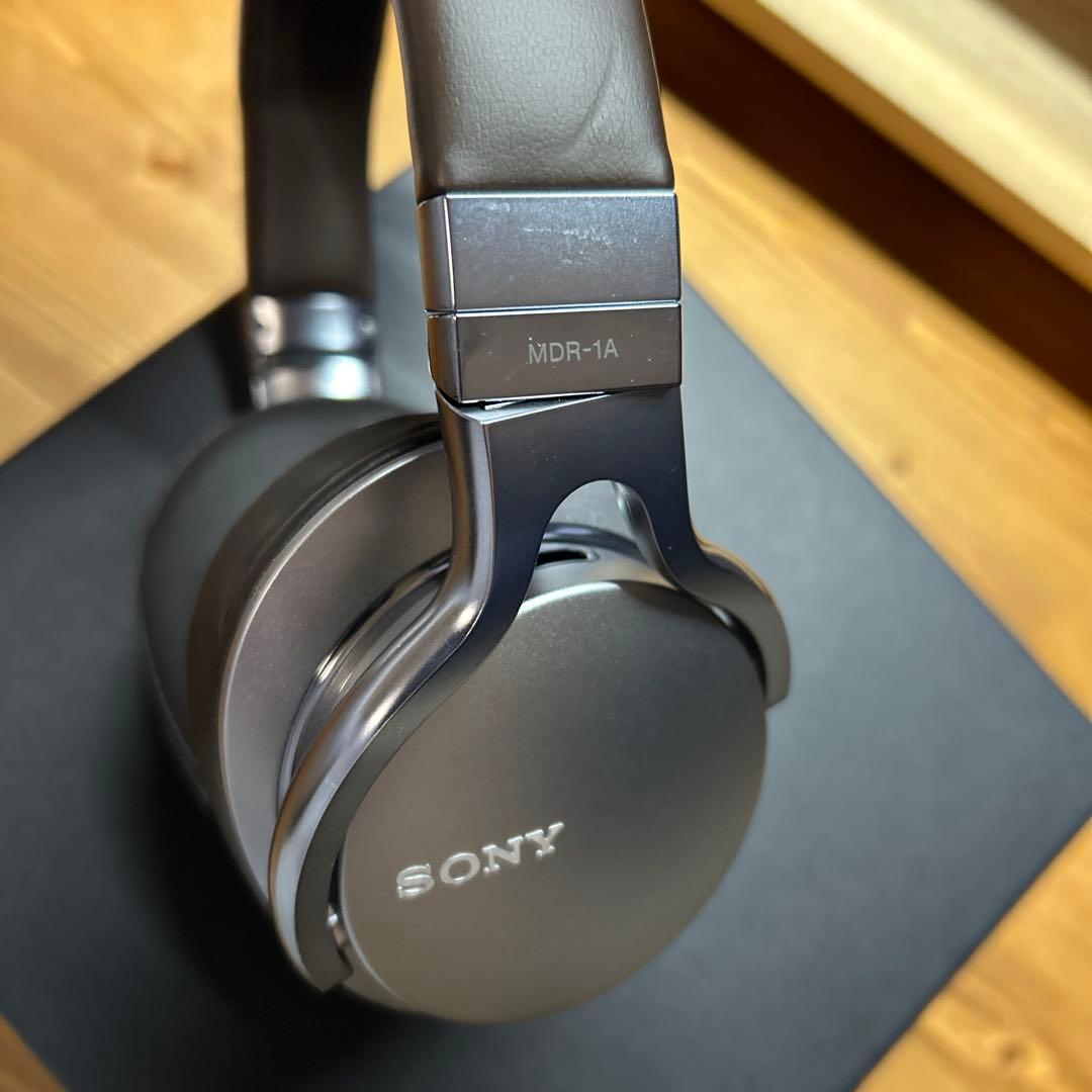 【名機】SONY MDR-1A 密閉型ヘッドホン ブラック（動作確認済）