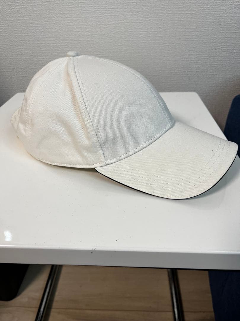 PRADA ホワイト ベースボールキャップ Lサイズ