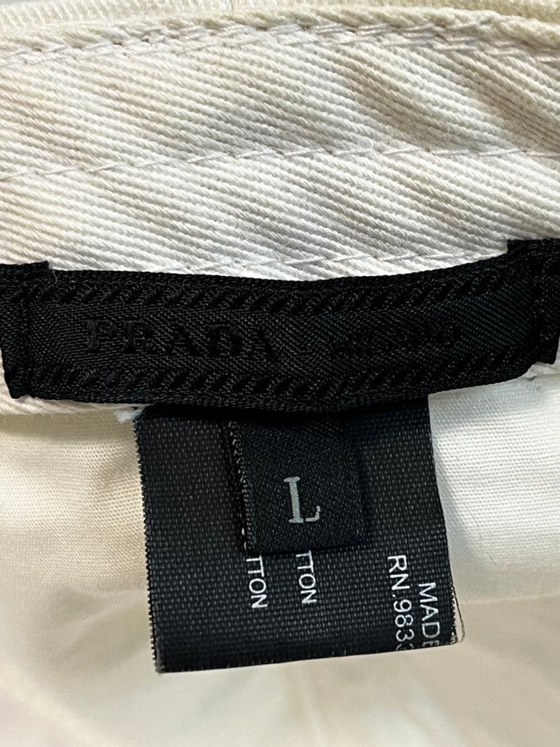 PRADA ホワイト ベースボールキャップ Lサイズ