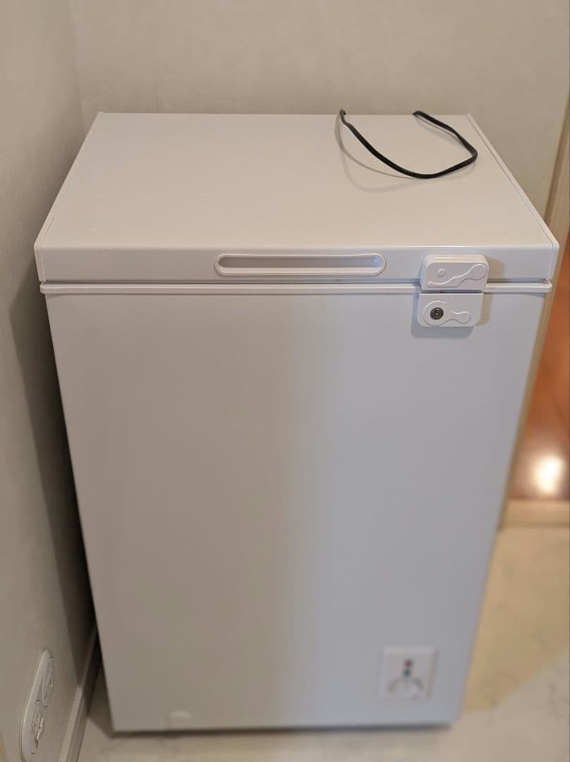 [美品]　冷凍庫 家庭用　99L　フリーザー　上開き