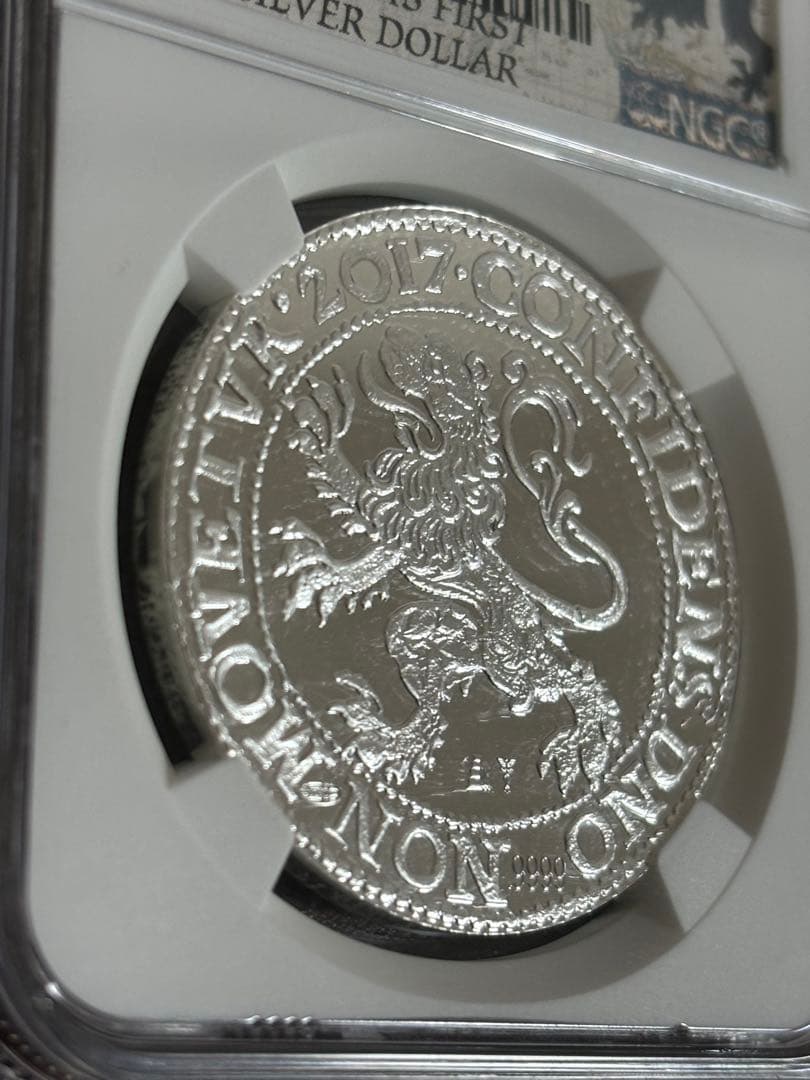 2017年 ライオンドル 銀貨 1オンス PF70UC ファーストリリース