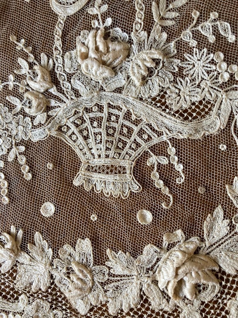 フランスアンティーク立体の花びら チュールレース ウエディング用 花かご&リース