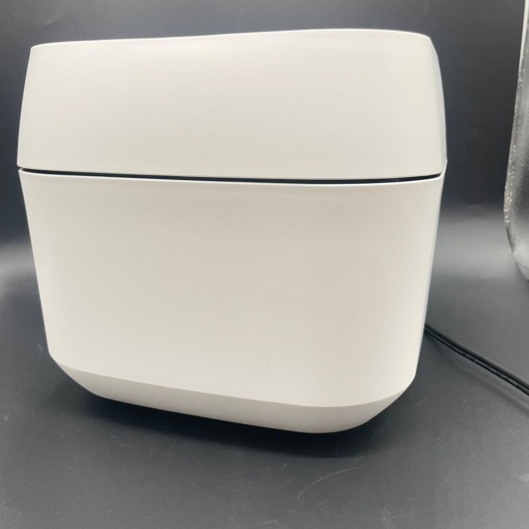 ◯東芝 真空圧力IH炊飯ジャー 5.5合炊き 2025年製 ホワイト