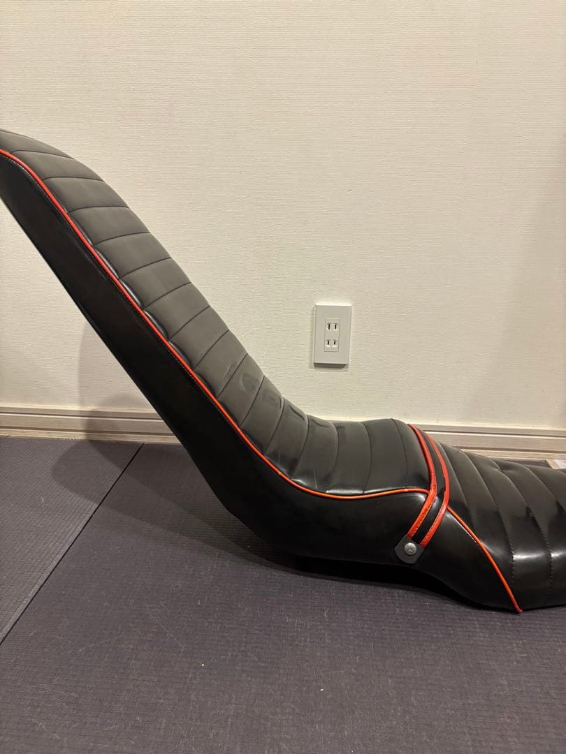 バリオス1型三段シート