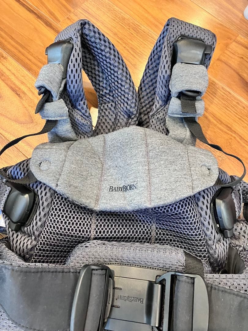 ベビービョルン　抱っこ紐（箱あり）　アンスラサイト　ハーモニー
