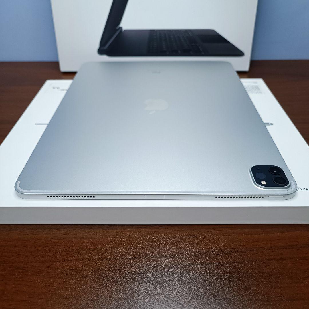 (美品) iPad Pro 12.9 第4世代 128GB、Keyboard