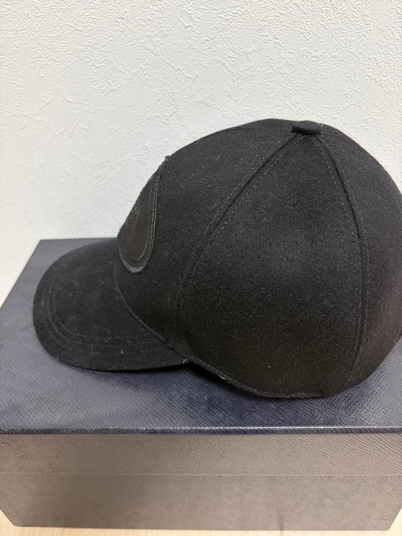 首*旭様 PRADA ブラックキャップ ウール素材