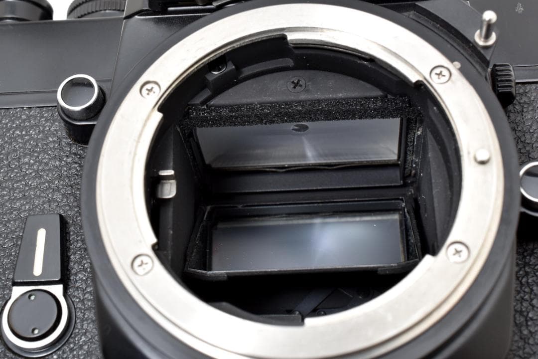 美品 NIKON Nikomat EL ブラック モルト新品交換済 H302