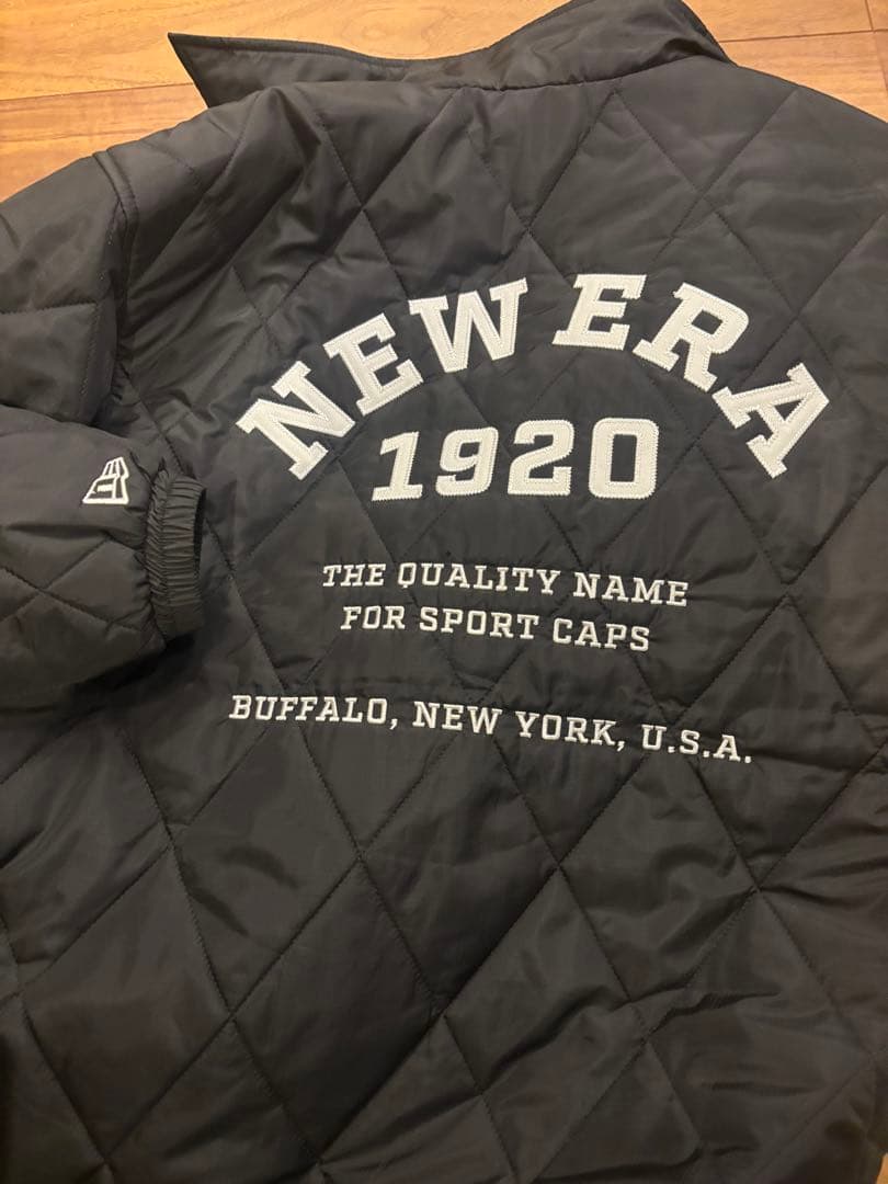 NEW ERA ブラック キルティング中綿ジャケット L