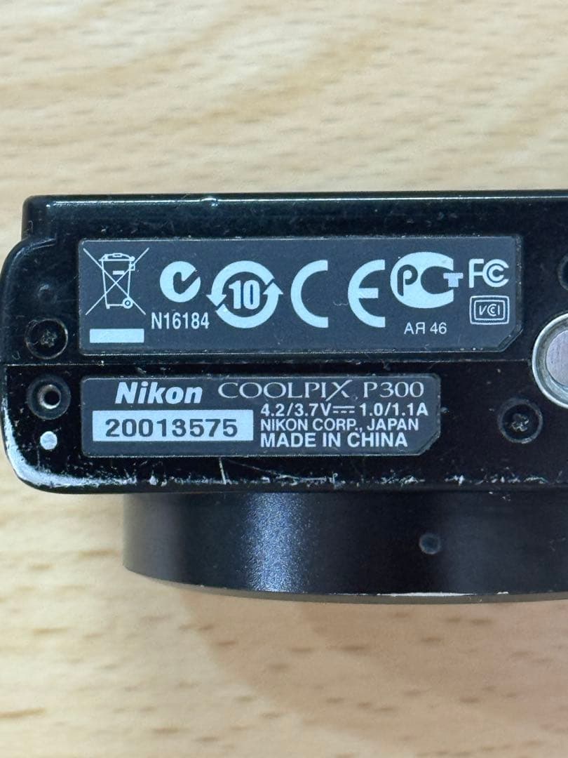 Nikon COOLPIX P300ブラック デジカメ バッテリー 充電ケーブル