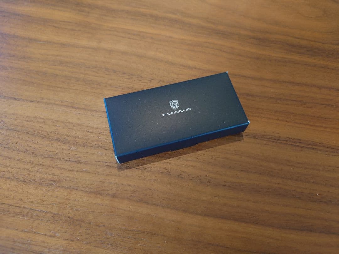 ポルシェ Porsche キーリング 限定 キーホルダー クレスト