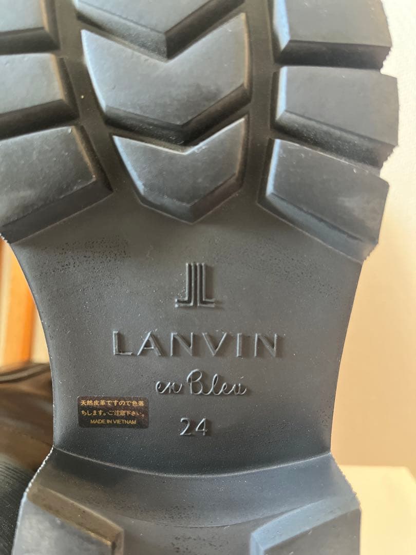 LANVIN en Bleu ブラック レザーサイドゴアブーツ