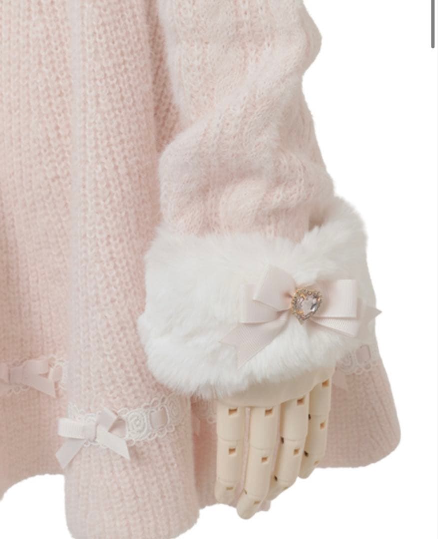 リズリサ ファーカラーぺプラムカーディガンピン