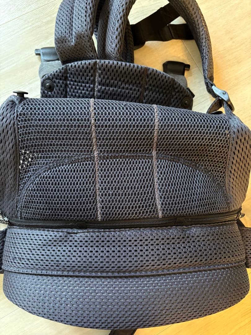 ベビービョルン　ハーモニー　アンスラサイト　USED