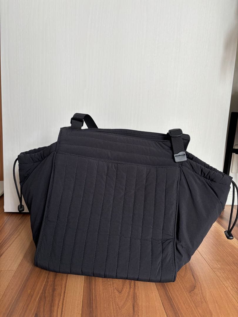 SOLPRESA ナイロンキルティングトートバッグ（Mサイズ）