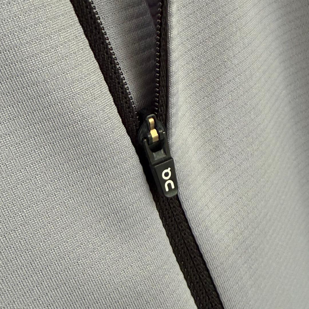 On Climate Zip Hoodie パーカー　陸上　ライトグレー　極美品