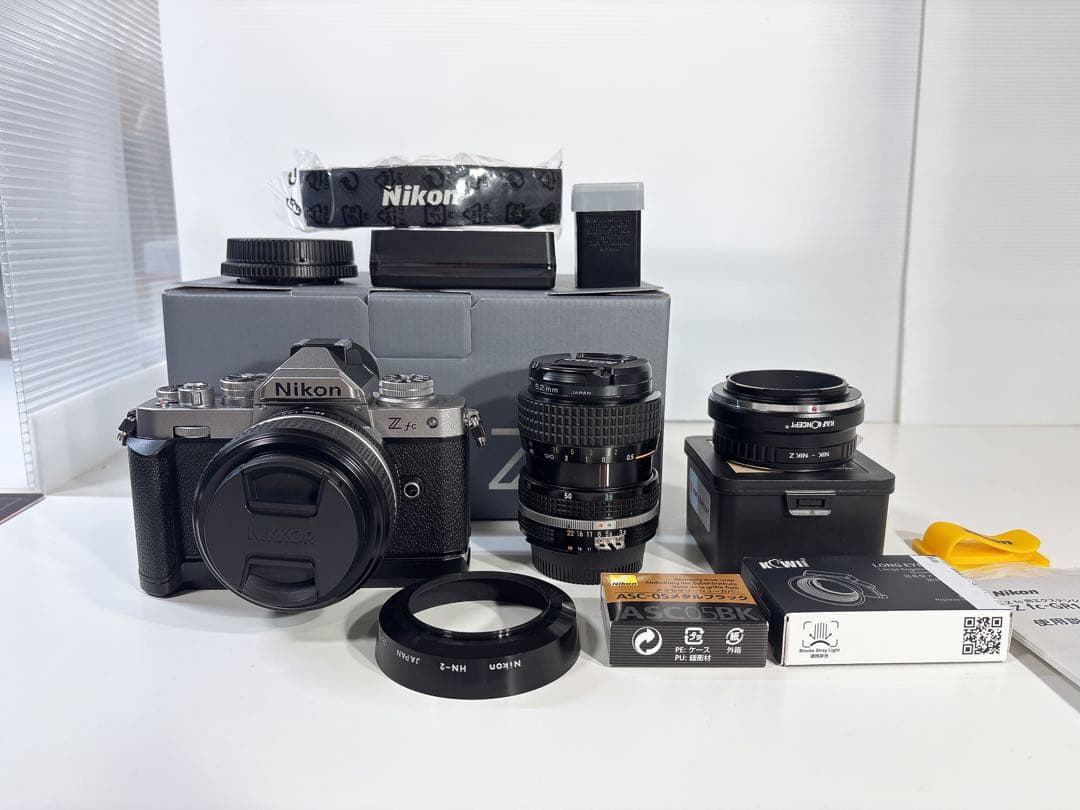 Nikon Zfc シルバー (オールドレンズとレンズマウンターは含みません)