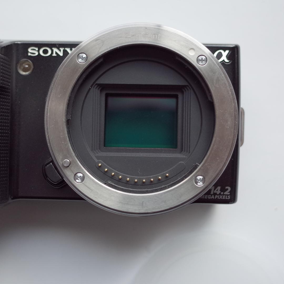 SONY ミラーレス一眼カメラ　nex-5 本体と付属品