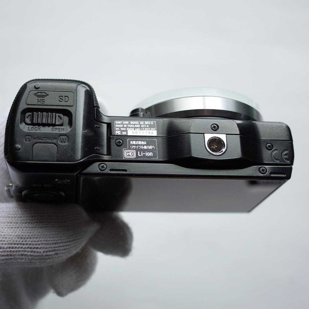 SONY ミラーレス一眼カメラ　nex-5 本体と付属品