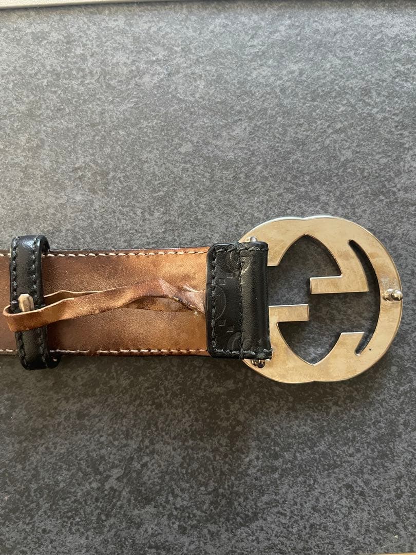 GUCCI ブラックレザー GGロゴベルト