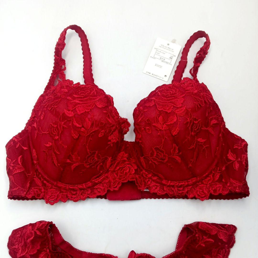 サルート 81G ブラD70 &ソング&ガーター Mサイズ RE レッド